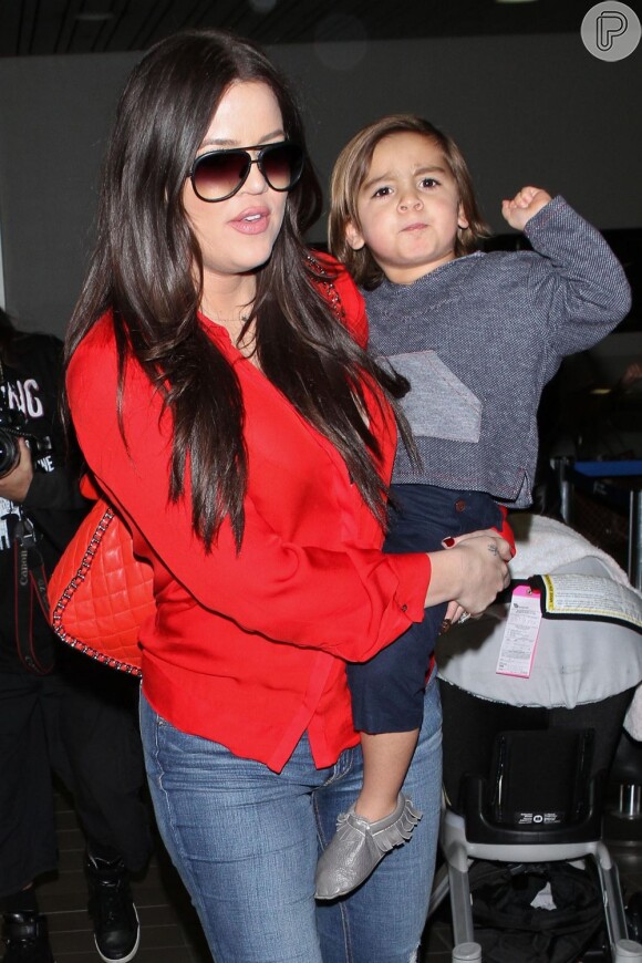 Khloe Kardashian é uma titia coruja e passeia sempre com seu sobrinho Mason, filho de sua irmã Kourtney