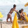 Yanna Lavigne e Sheron Menezzes curtiram a praia da Reserva, na Zona Oeste do Rio de Janeiro, na tarde deste sábado, 29 de março de 2014. Acompanhadas por amigos, as atrizes tomaram caipirinha e mostraram que estão em ótima forma 
