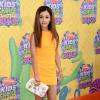 Ariana Grande ganha prêmio de Atria de TV Favorita no Kids Choice Awards 2014