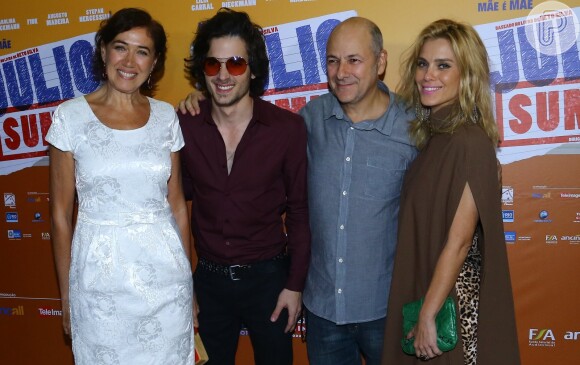 Fiuk, Lilia Cabral e Carolina Dieckmann prestigiam a pré-estreia do filme 'Julio Sumiu' no Rio de Janeiro; filme é de Roberto Berliner (foto)