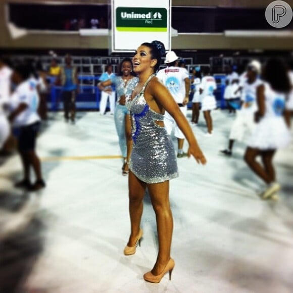A filha de Maurício Mattar será musa da Portela, que cantará o bairro de Madureira no Carnaval 2013