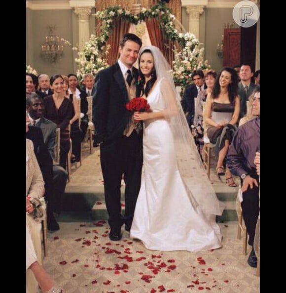 Em cena, o casal formado por o casal Courteney Cox (Monica Geller) e  Matthew Perry (Chandler Bing) tinha grande torcida do público