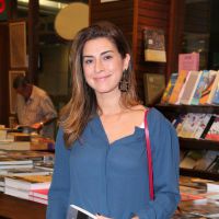 Fernanda Paes Leme e famosos vão a lançamento do livro de Luis Erlanger, no RJ
