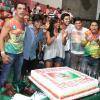 Felipe Simas comemora aniversário de 20 anos na companhia de familiares e amigos na quadra da Grande Rio, em 26 de janeiro de 2013