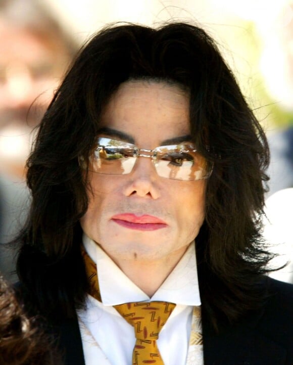 Herdeiros de Michael Jackson e Sony têm acordo milionário para lançar mais cinco discos do cantor em dez anos