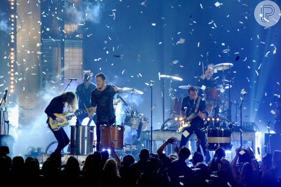 Imagine Dragons se apresenta no Billboards Music Awards 2014; banda levou cinco premiações