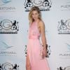 Jessica Hart prestigia festa durante o Festival de Cannes 2014