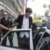 Brad Pitt sofreu uma agressão ao participar da pré-estreia de 'Malévola', nesta quarta-feira, 28 de maio de 2014