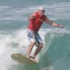 Aos 53 anos, Humberto Martins pratica vários esportes: ele surfa, joga golfe e anda de skate