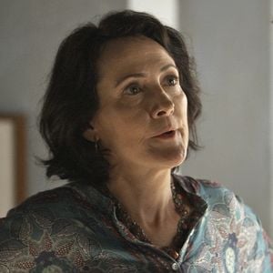 'Ele é impotente', diz Isabel (Ana Barroso) sobre Diego (Arthur Aguiar), na novela 'O Outro Lado do Paraíso'