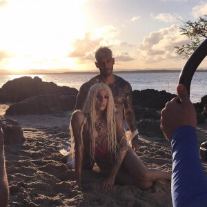 'Li muitas mensagens de ódio, mas fiquei feliz com o clipe que tá tão lindo...', afirmou Pabllo Vittar