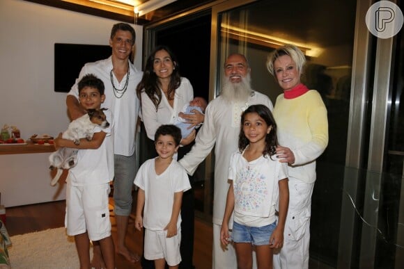 Nesta sexta-feira, 6 de junho de 2014, Márcio Garcia reuniu famosos para um retiro espiritual em sua casa