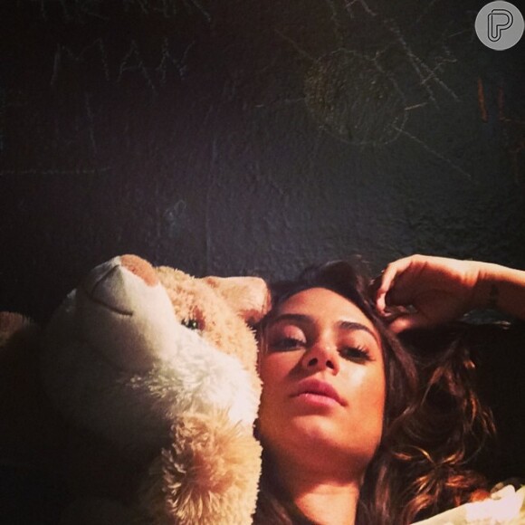 Thaila Ayala publica foto na cama que fica no camarim de james Franco, que está em cartaz na Broadway, em Nova York, em 13 de junho de 2014