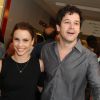 Murilo Benício e Débora Falabella vão a estreia de peça no Rio (14 de junho de 2014)