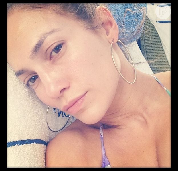 Jennifer Lopez Publica Foto Sem Maquiagem Em Dia De Piscina Eu Acordo Assim Purepeople