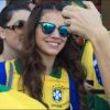Bruna Marquezine apareceu estilosa no estádio para assistir ao namorado, Neymar, jogar