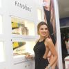 Mariana Rios esbanja simpatia em inauguração de loja no interior de São Paulo