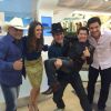 Rionegro & Solimões com o trio de apresentadores do 'Hoje em Dia'