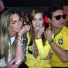 Mariana Weickert e Sophia Abrahão assistem ao jogo do Brasil no Chile