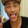 Neymar faz graça em vídeo publicado na internet