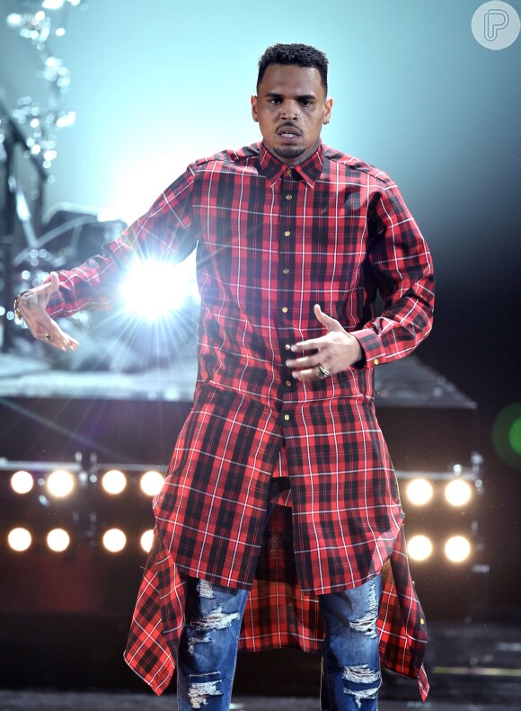 Chris Brown se apresenta no BET AWards 2014