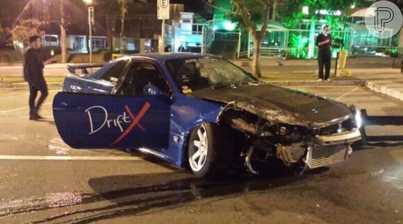 Fiuk sofre acidente de carro em São Paulo, mas não fica ferido