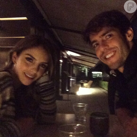 Carol Celico e Kaká jantam juntos e vão ao cinema: 'Fim de domingo delicia' (6 de julho de 2014)