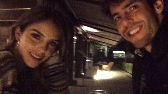 Kaká e Carol Celico curtem momentos românticos em restaurante japonês: 'Delícia'