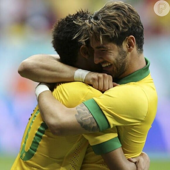 Alexandre Pato já atuou ao lado de Neymar na Seleção Brasileira