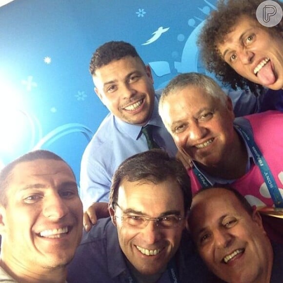 Ronaldo é comentarista esportivo da TV Globo durante a Copa do Mundo no Brasil