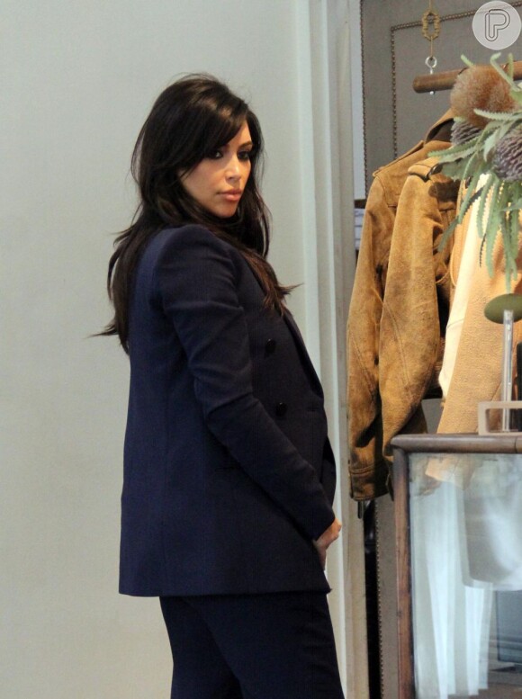 Kim Kardashian está grávida de quatro meses do cantor Kanye West
