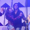 Anitta se diverte com Rodrigo Simas em boate carioca