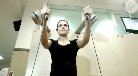 Kyra Gracie gravou um vídeo para um programa no YouTube mostrando os exercícios que está fazendo ao longo da gestação