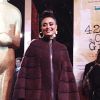 Juliana Paes usa look da grife Louis Vuitton no Festival de GRamado
