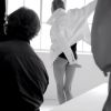 Gisele Bündchen usa calcinha box em ensaio fotográfico