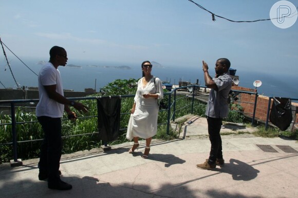 Kanye e Kim visitaram o morro do Vidigal, na zona sul do Rio