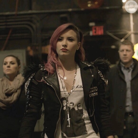 Demi Lovato já repetiu a cor rosa mais de uma vez em seus cabelos 