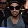 Joe Jonas chega ao Brasil e é assediado por fãs no aeroporto de Guarulhos, em São Paulo, na tarde desta quarta-feira, 20 de agosto de 2014