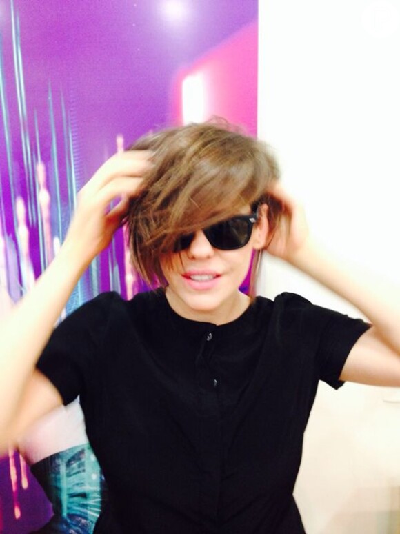 O cabelereiro publicou imagens do novo look da atriz em seu Instagram