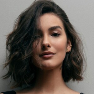 Marina Moschen adere a corte chanel para 'Verão 90 graus': 'Patricia revisitada'