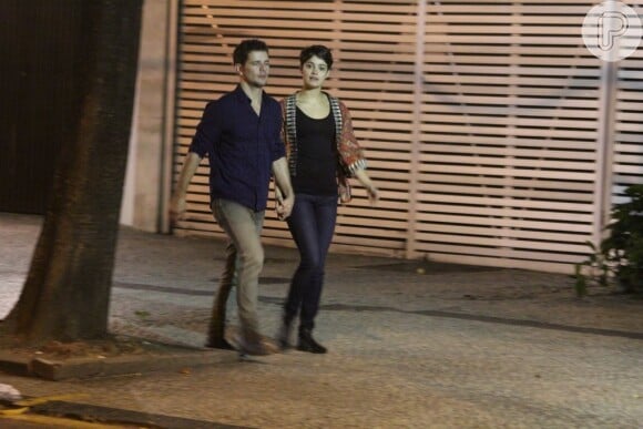 Sophie Charlotte e o namorado, Daniel de Oliveira, passeiam pelo Leblon, na Zona Sul do Rio de Janeiro, em 31 de agosto de 2014
