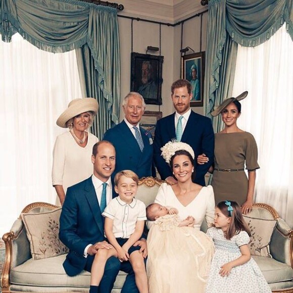 Louis, filho caçula de Kate Middleton e Príncipe William, é irmão de George e Charlotte