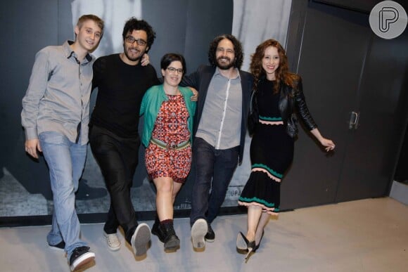 O elenco do filme 'De Menor' posa para fotos antes de entrar na sala de exibição, no Espaço Itau de Cinema, em São Paulo, nesta terça-feira, 2 de setembro de 2014
