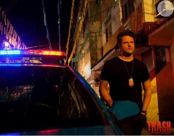 Em 'Trash', Selton Mello interpreta o corrupto policial Frederico