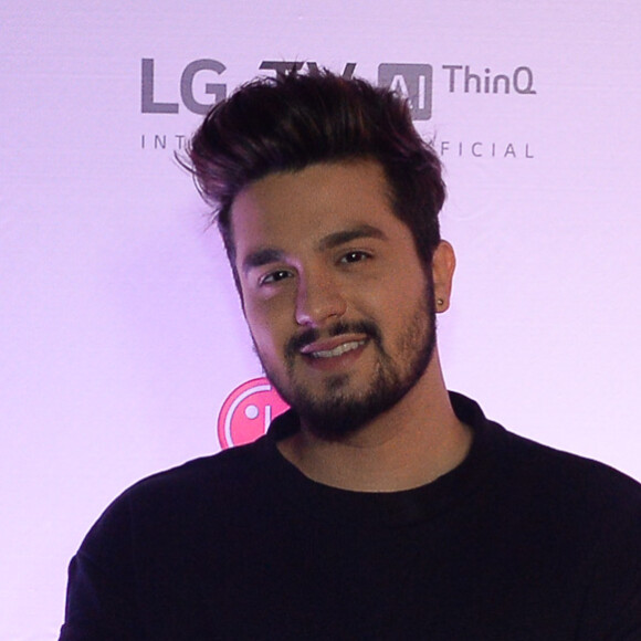 Luan Santana sempre capricha nas produções para os seus shows