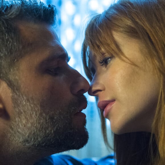 Gabriel (Bruno Gagliasso) e Luz (Marina Ruy Barbosa) voltam a transar no capítulo de quinta-feira, 13 de dezembro de 2018 da novela 'O Sétimo Guardião'