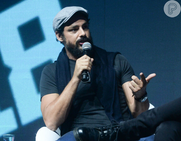 Cauã Reymond entregou curiosidades da série 'Ilha de Ferro' na Comic Con Experience