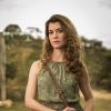 Isabel (Alinne Moraes) usa um falso nome para fazer matéria contra Cris (Vitória Strada) no capítulo de terça-feira, 18 de dezembro de 2018 da novela 'Espelho da Vida'