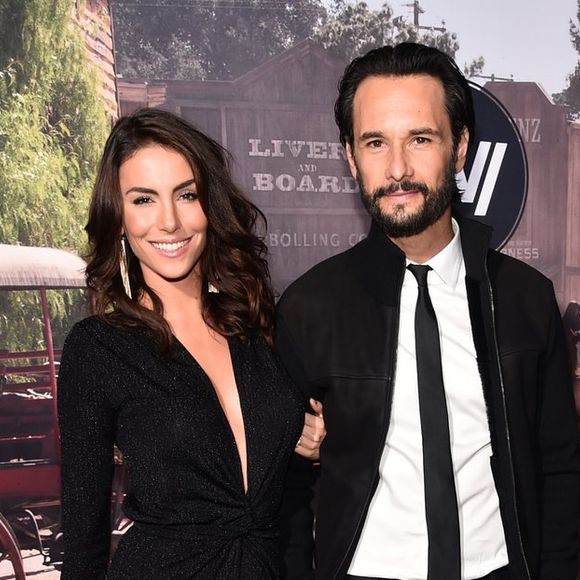 Mel Fronckowiak e Rodrigo Santoro se dividem entre Brasil e Estados Unidos