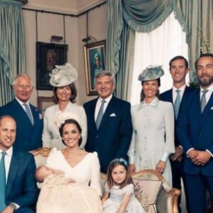 Aos 7 meses, Louis roubou a cena em nova foto divulgada pela família real